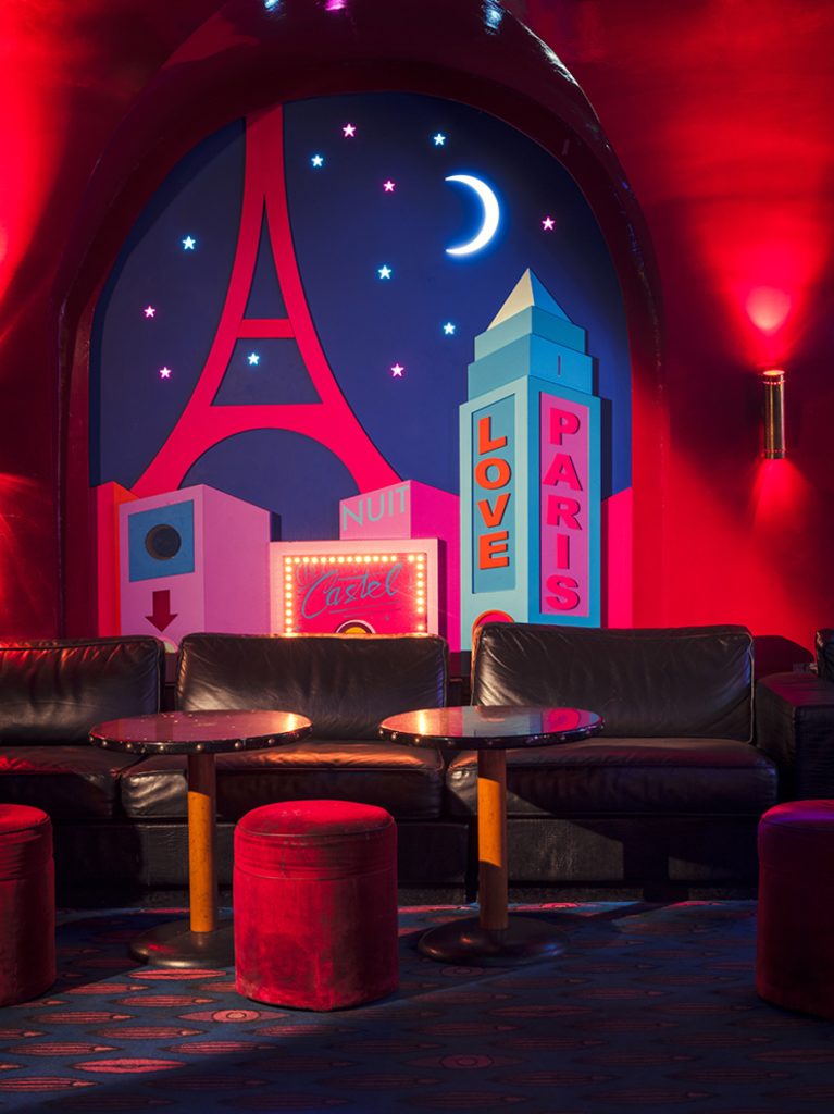 CASTEL CLUB